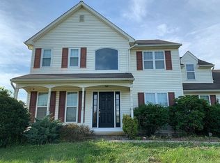 128 Farm View Dr, Oxford, PA 19363