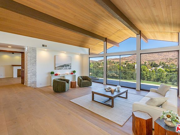 4th image of 5109 Lakeview Canyon Rd