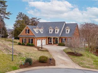 3455 Willow Wind Dr, Pfafftown, NC 27040