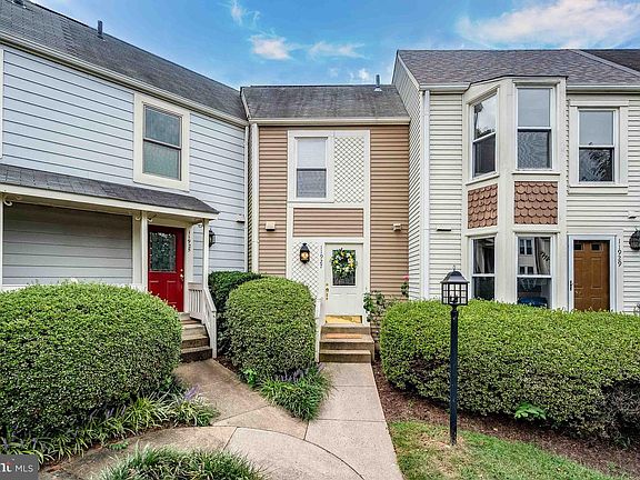 2nd image of 11927 Redtree Way