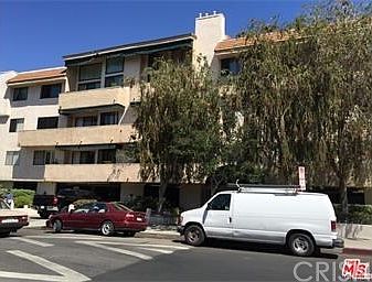2nd image of 5310 Zelzah Ave Unit 313