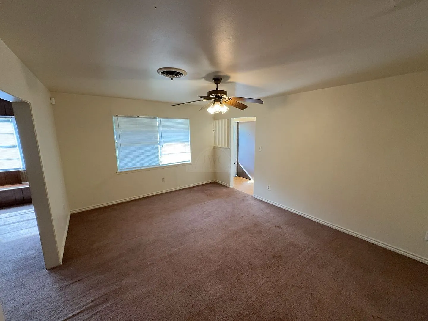 208 Oak, Copperas Cove — Photo 3