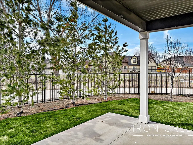 2229 E Kamay Dr — Photo 9