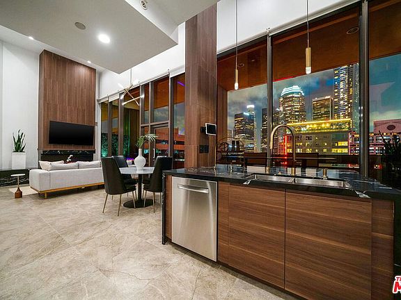 5th image of 1100 Wilshire Blvd APT 1706