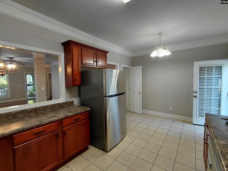300 Hampton Forest Dr — Photo 12