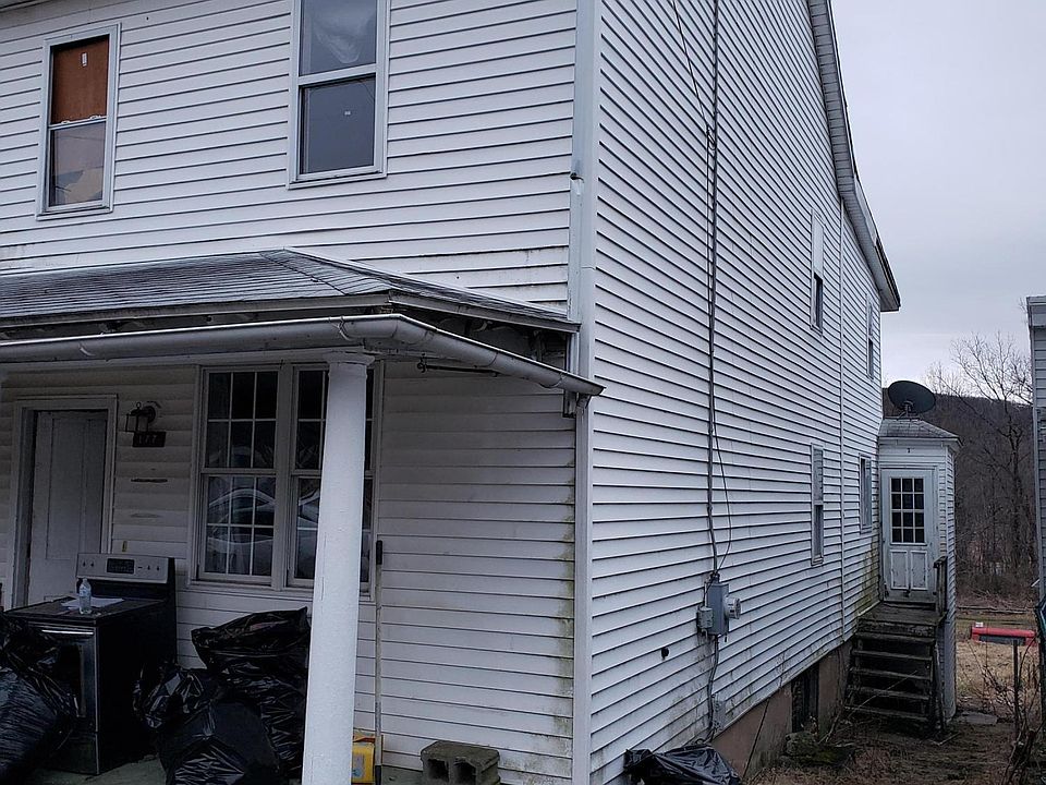 2nd image of 177 Main St