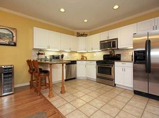 132 Bloomfield St APT 3, Hoboken, NJ 07030