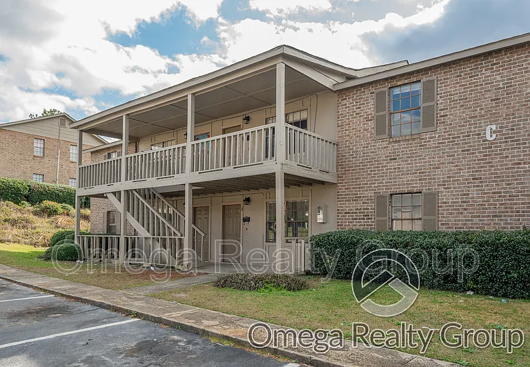 Lakeridge Apartments — Photo 14