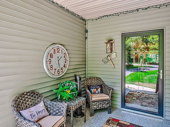 Front porch 