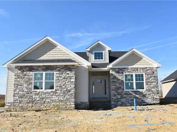 1483 Lake Front Blvd, North Lima, OH 44452