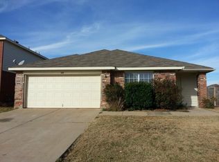 400 Fairbrook Ln, Fort Worth, TX 76140