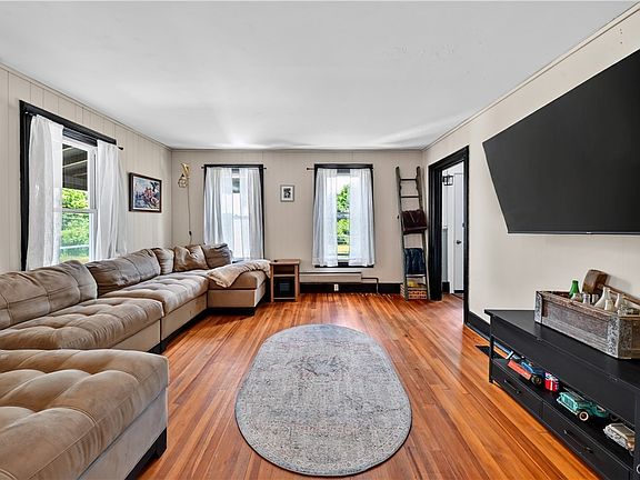 5th image of 3387 Apulia Rd
