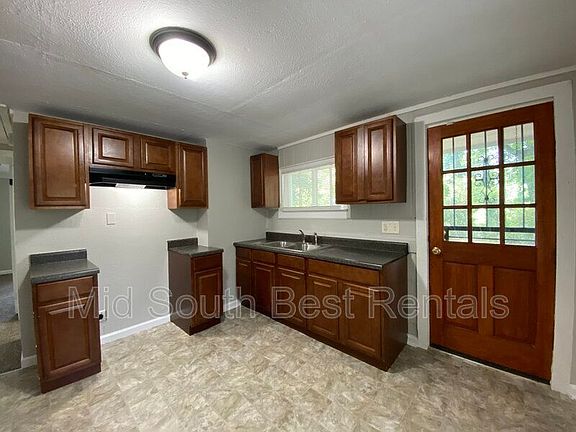 2nd image of 2429 Pecan Cir
