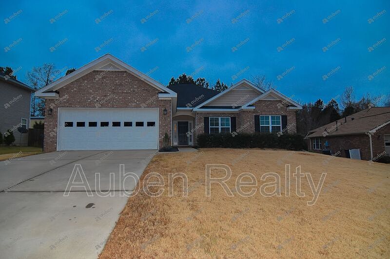 1st image of 730 Oakwood Ct