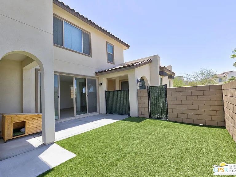 35935 Hinksey St — Photo 31