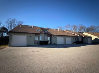 38 Tideview Dr, Dover, NH 03820