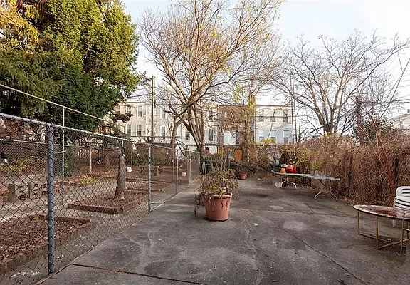 5th image of 603 6th Ave