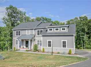 94 Shane Dr, Southbury, CT 06488