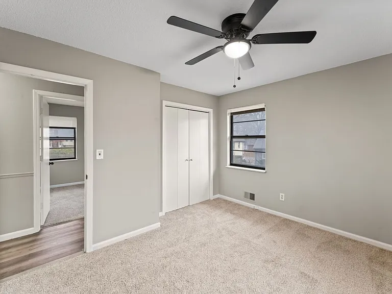 1100 SW Kingscross Rd — Photo 15