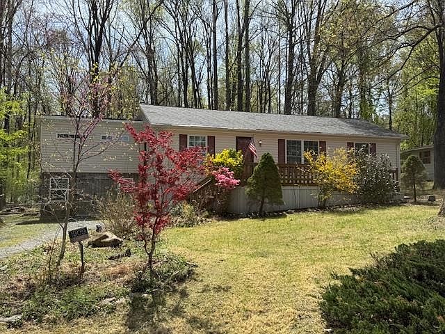1st image of 1909 S Lakeshore Dr