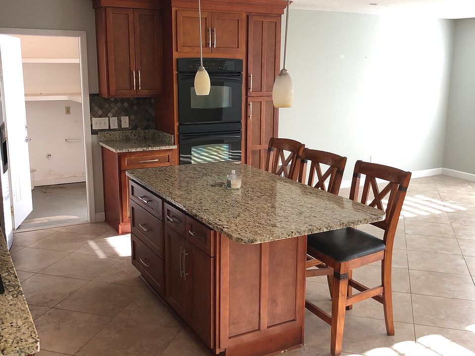 2nd image of 9035 Southwark Dr