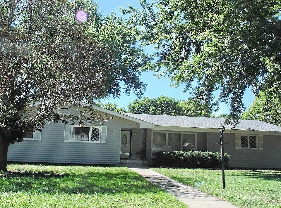 1st image of 400 Eton Ct