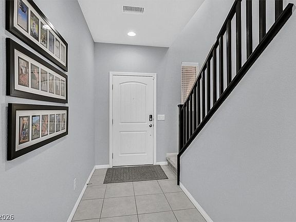 3rd image of 10437 Skye Summit Ave