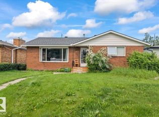 8736 72nd St NW, Edmonton, AB T6B1Y5