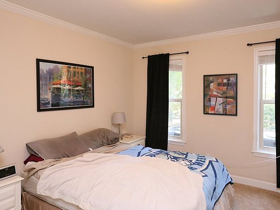 5th image of 1513 E Franklin St #B117