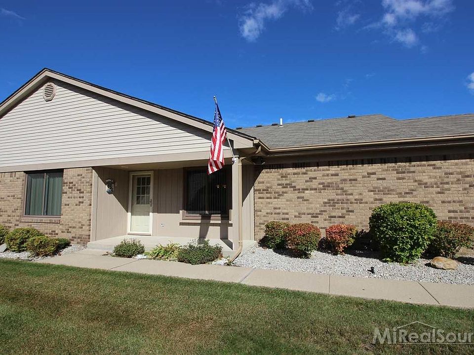 1st image of 32921 Harmon Ct