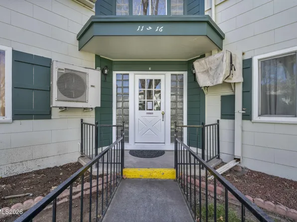 1945 4th St APT 14, Sparks, NV 89431