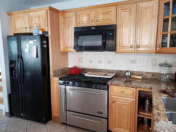 5th image of 8446 N Clifton Ave