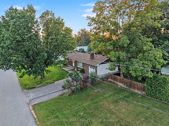 3rd image of 65 Christopher Hamilton St