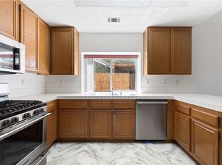 1845 W Avenue H 8, Lancaster, CA 93534