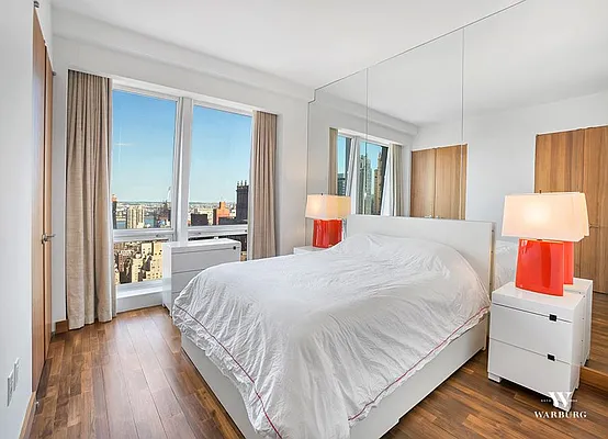 Rented by Warburg | media 26