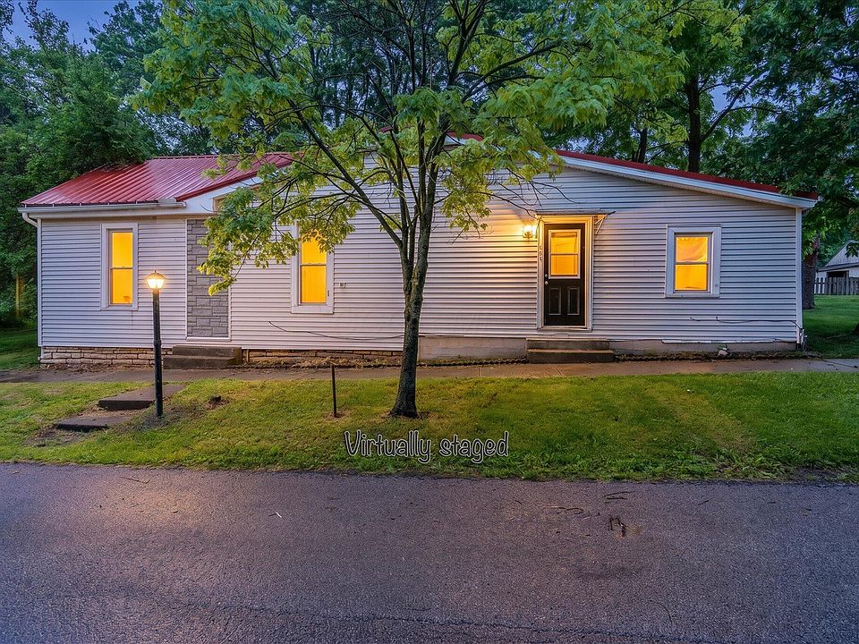 1st image of 161 Bernard Rd