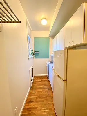 Rented by Brooklyn Heights Real Estate Inc | media 17