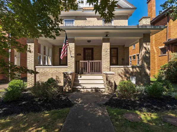 210 11th Ave, Huntington, WV 25701