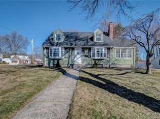 138 7th St, Newington, CT 06111