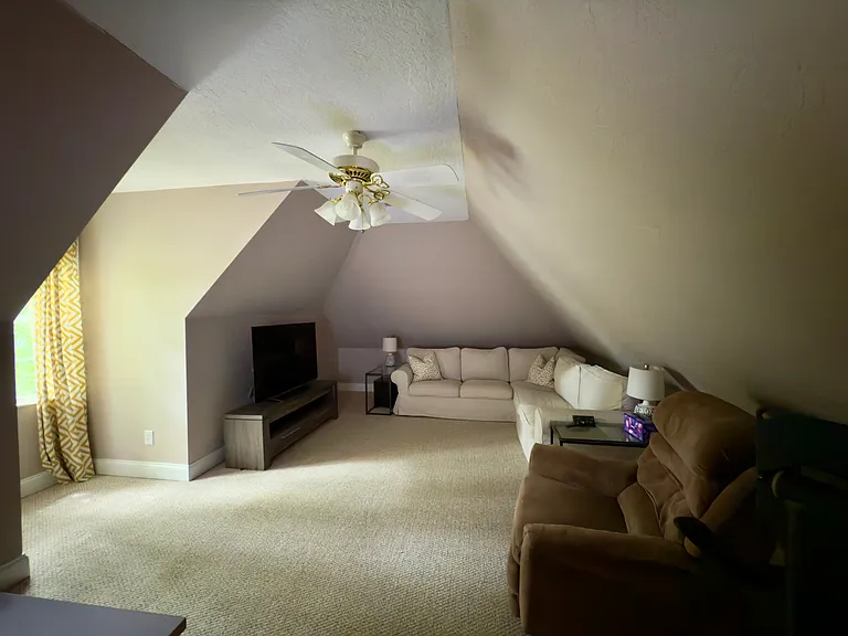 1108 Winterberry Ln — Photo 34