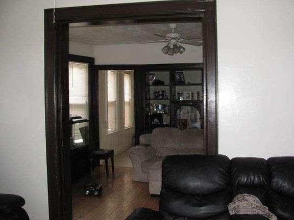 3rd image of 2917 W Vliet St #2919