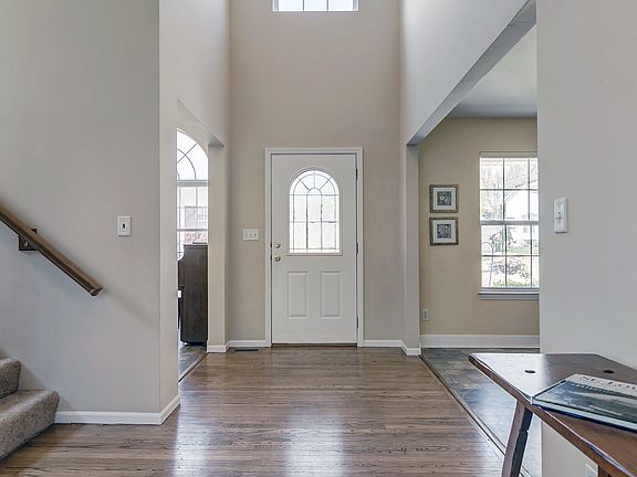 2nd image of 5905 Cardinal Creek Dr