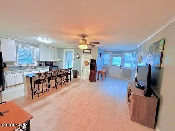 2nd image of 314 Oak Avenue