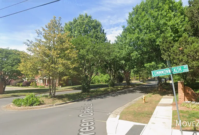 1336 Green Oaks Ln #E — Photo 34