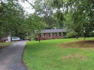 1301 W Sylvian Dr, Lafayette, TN 37083
