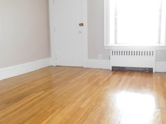 2nd image of 1453 Beacon St #1-44