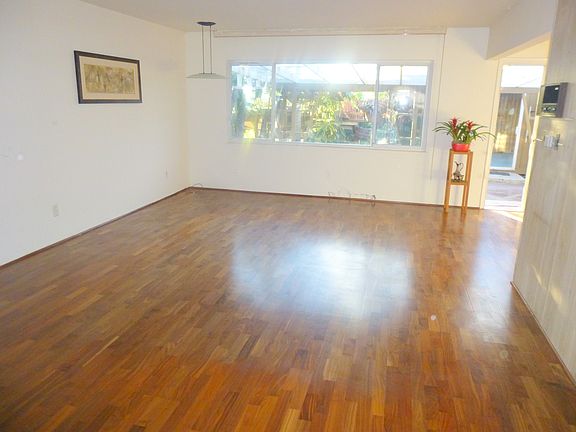 4th image of 2044 Pentuckett Ave