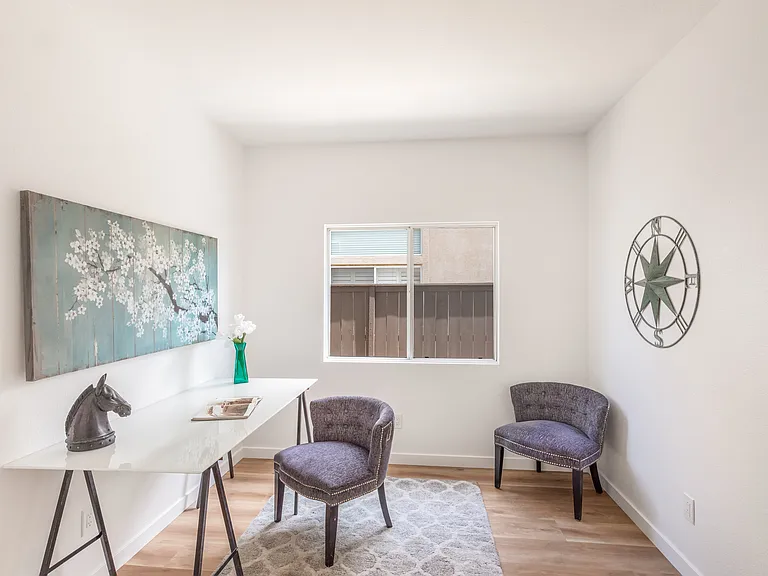 230 Del Mesa St — Photo 8