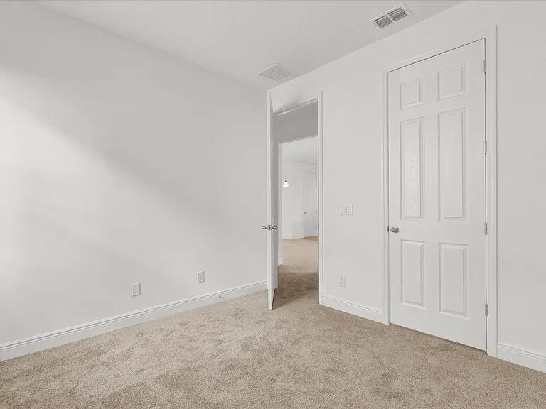 7819 Syracuse Dr — Photo 16