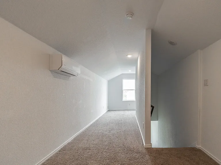 7128 Elm Cv — Photo 17
